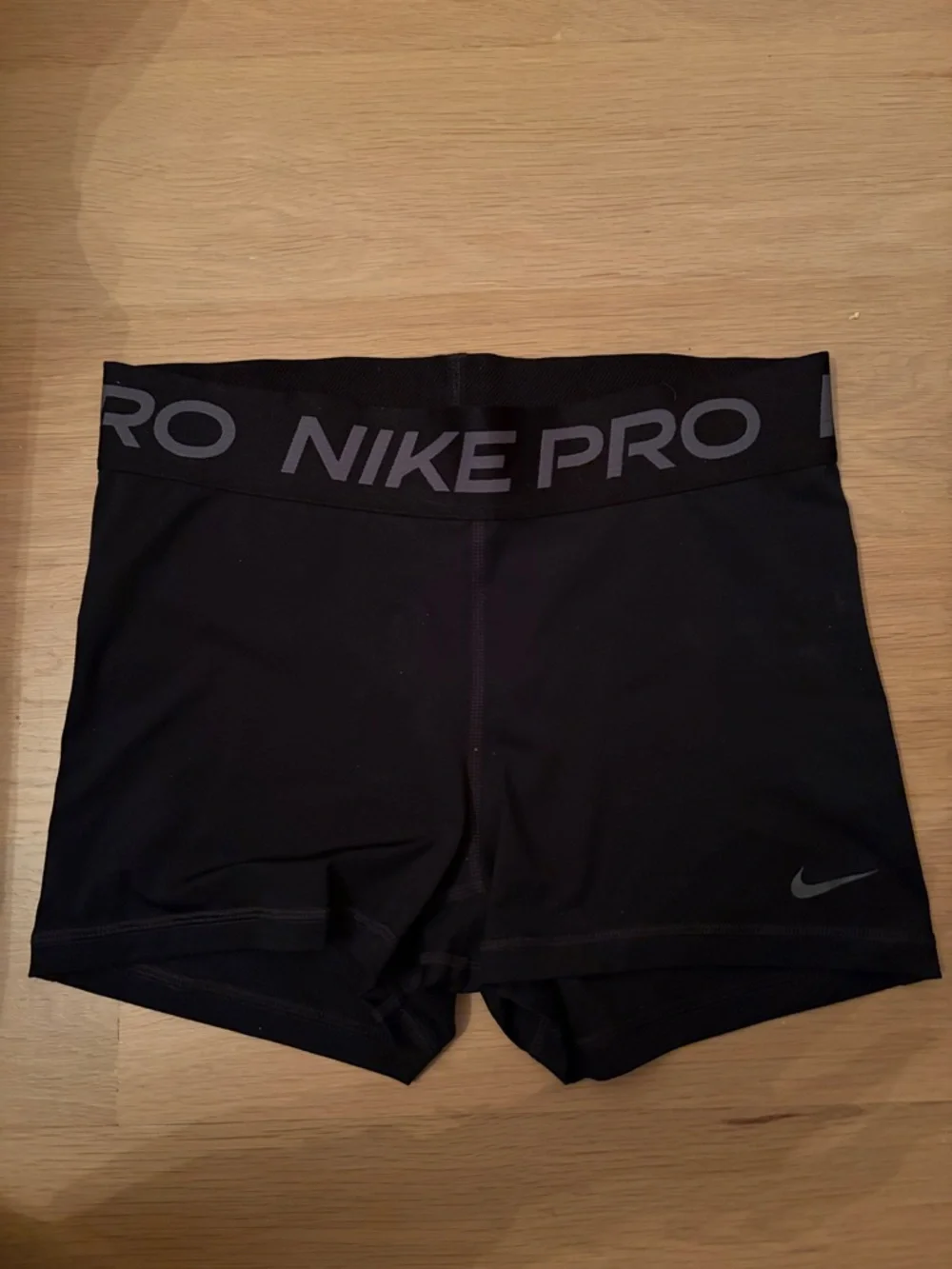 Nike Pro 3” short - Picture 2 of 3